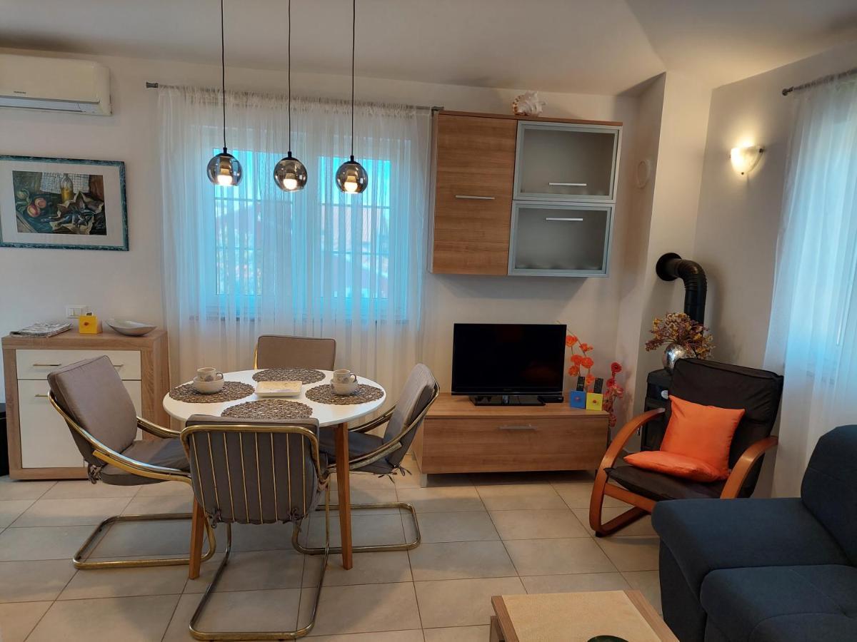 Appartement Lana à Fažana Extérieur photo
